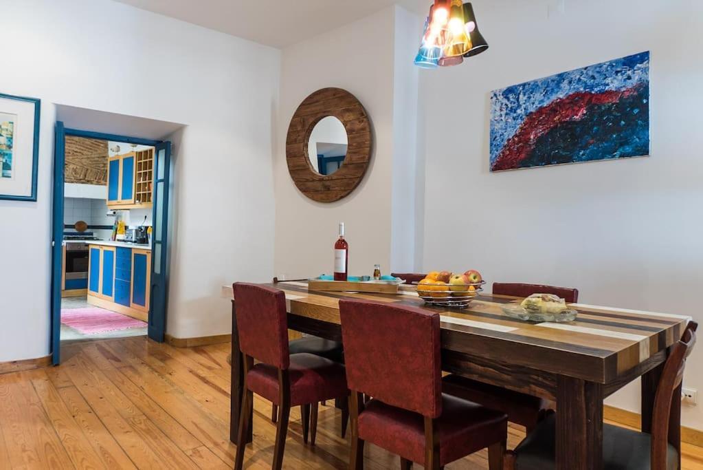 Magnificent Historical Centre Apart With Terrace Apartment *