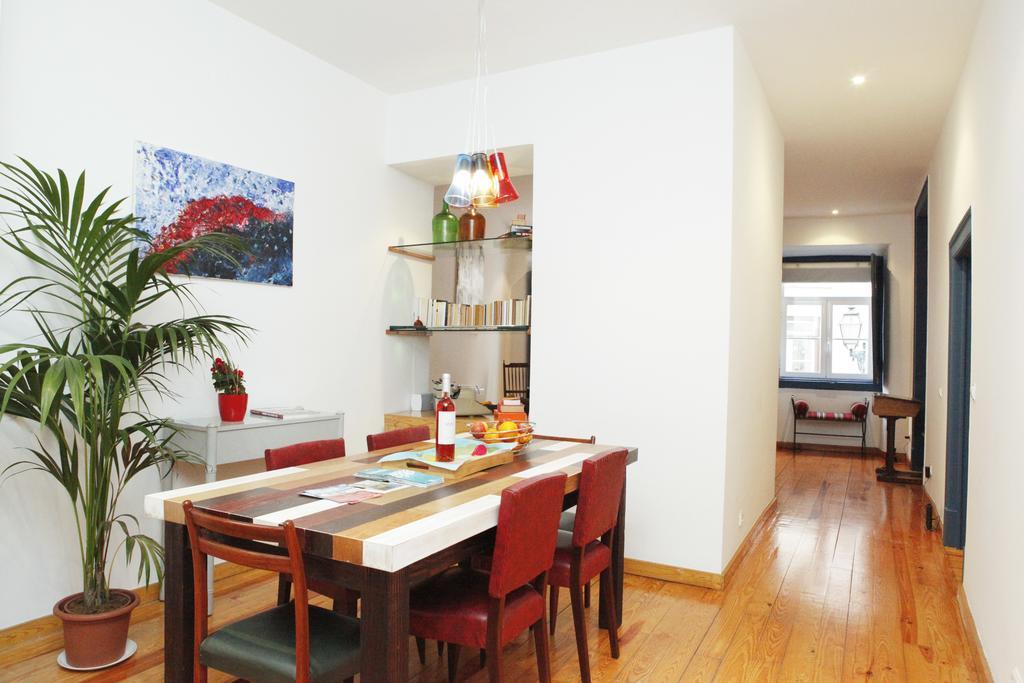 Magnificent Historical Centre Apart With Terrace Apartment
