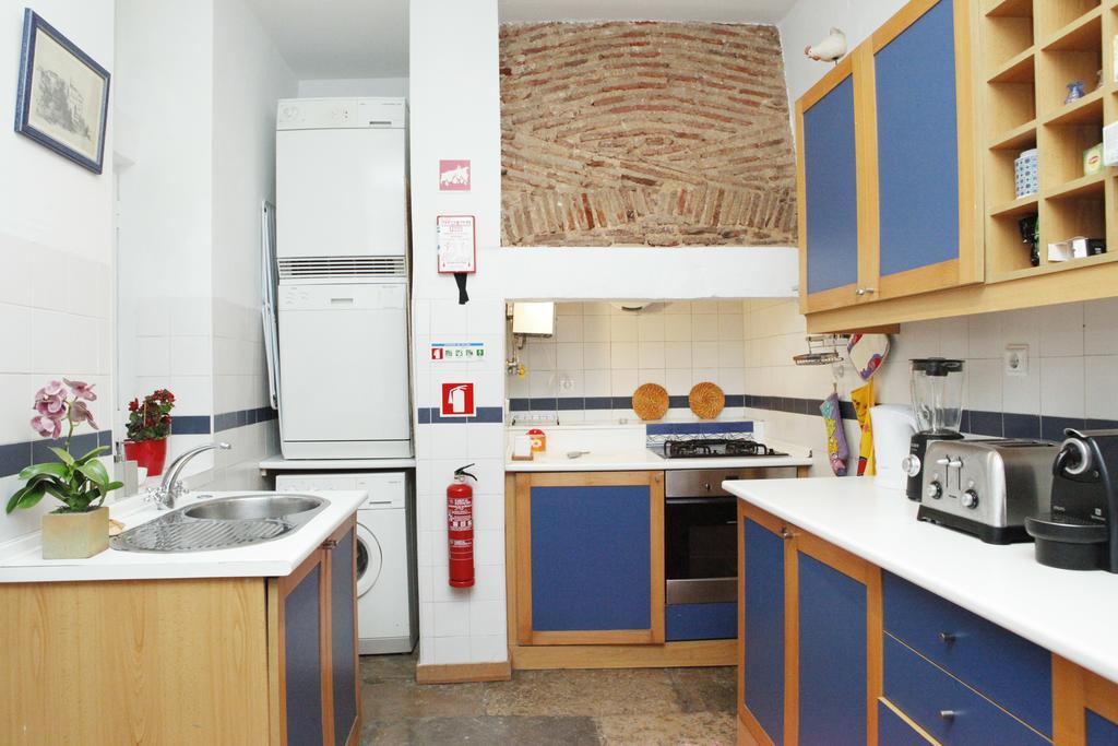 Magnificent Historical Centre Apart With Terrace * Lissabon