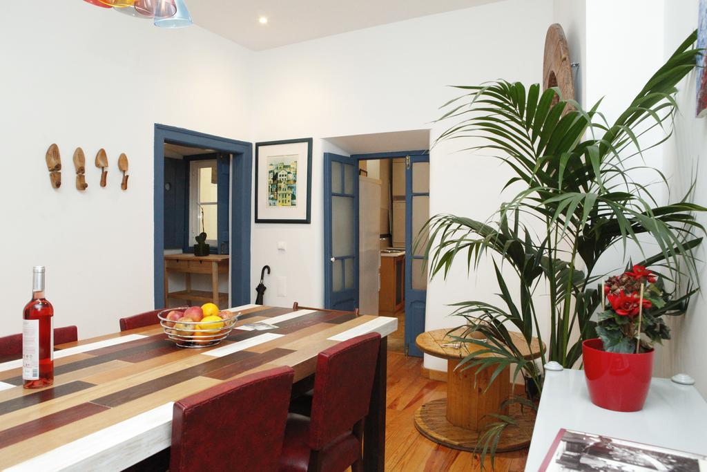 Magnificent Historical Centre Apart With Terrace Lissabon